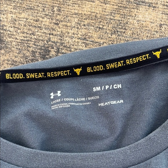 Under Armour Mens Gray Performance Tee Loose Fit Short Sleeve Small S Heat Gear - Picture 3 of 6